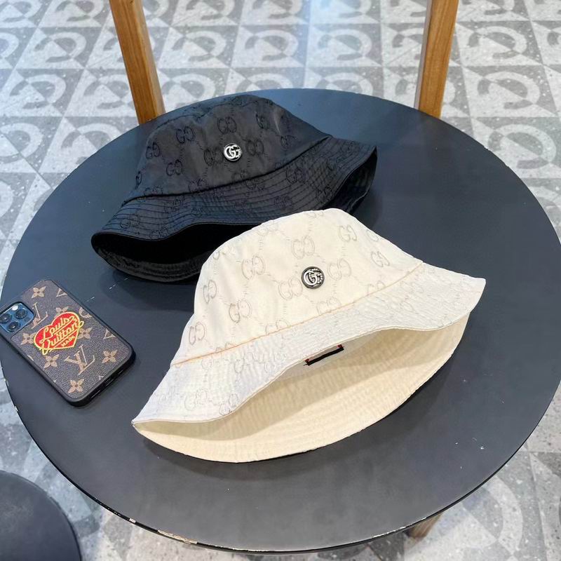 Gucci hat 071608